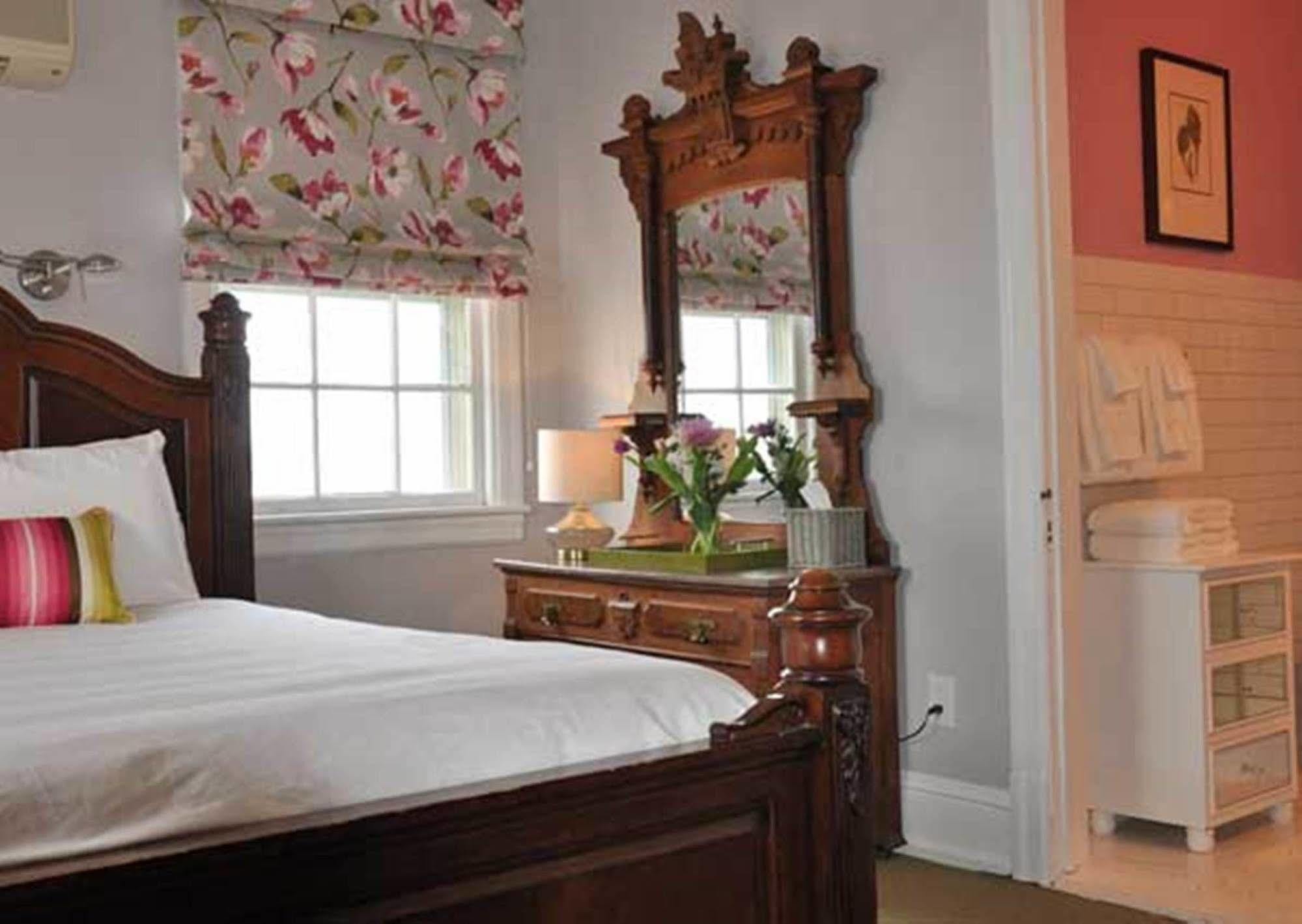 Peter Shields Inn & Restaurant Cape May Buitenkant foto